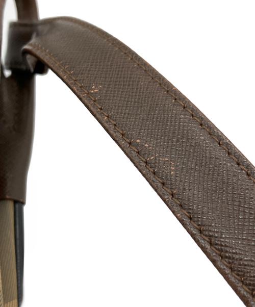 BURBERRY（バーバリー）BURBERRY (バーバリー) ショルダーバッグ ブラウンの古着・服飾アイテム