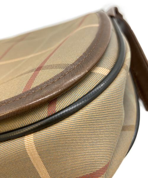 BURBERRY（バーバリー）BURBERRY (バーバリー) ショルダーバッグ ブラウンの古着・服飾アイテム