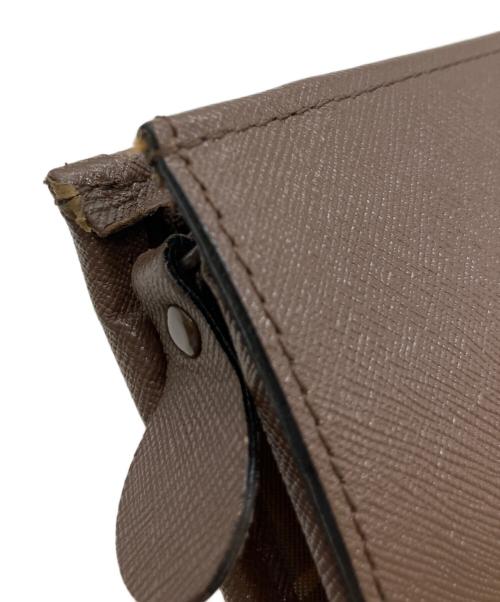 BURBERRY（バーバリー）BURBERRY (バーバリー) クラッチバッグ ブラウンの古着・服飾アイテム