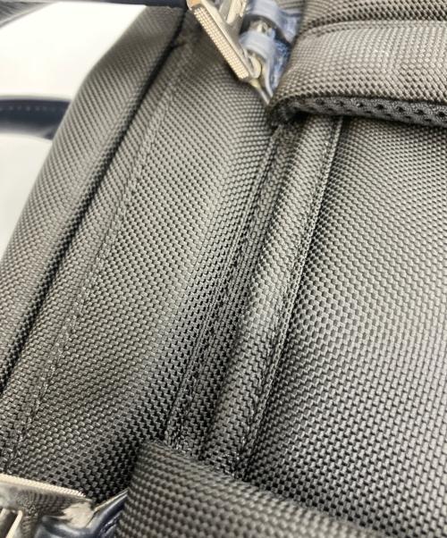 TUMI（トゥミ）TUMI (トゥミ) リュック ブラック×ネイビーの古着・服飾アイテム