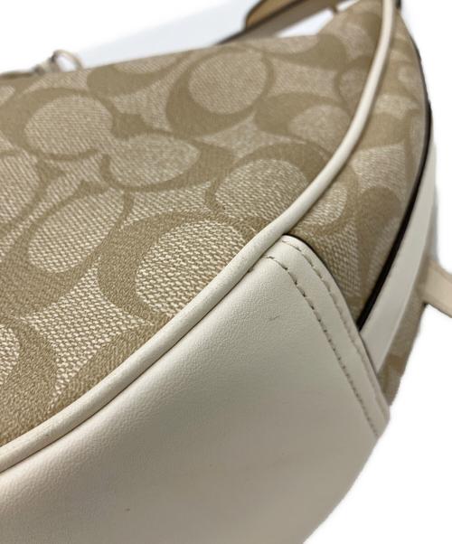 COACH（コーチ）COACH (コーチ) ショルダーバッグ ホワイト×ベージュの古着・服飾アイテム