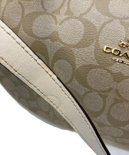 COACH（コーチ）COACH (コーチ) ショルダーバッグ ホワイト×ベージュの古着・服飾アイテム