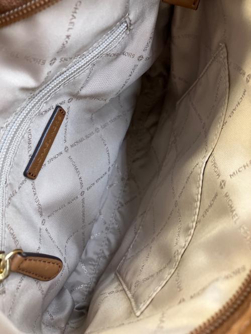 MICHAEL KORS（マイケル・コース）MICHAEL KORS (マイケル・コース) ショルダーバッグ ブラウンの古着・服飾アイテム