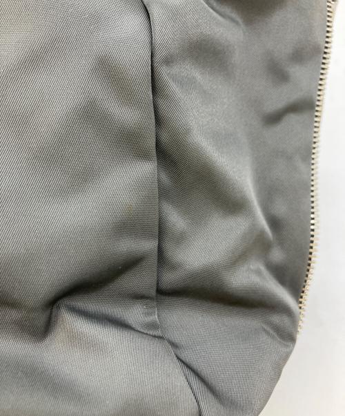 PRADA（プラダ）PRADA (プラダ) トートバッグ グレー×シルバーの古着・服飾アイテム