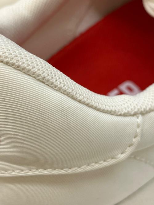 CAMPER（カンペール）CAMPER (カンペール) スニーカー ホワイト×ブラウン サイズ:38の古着・服飾アイテム