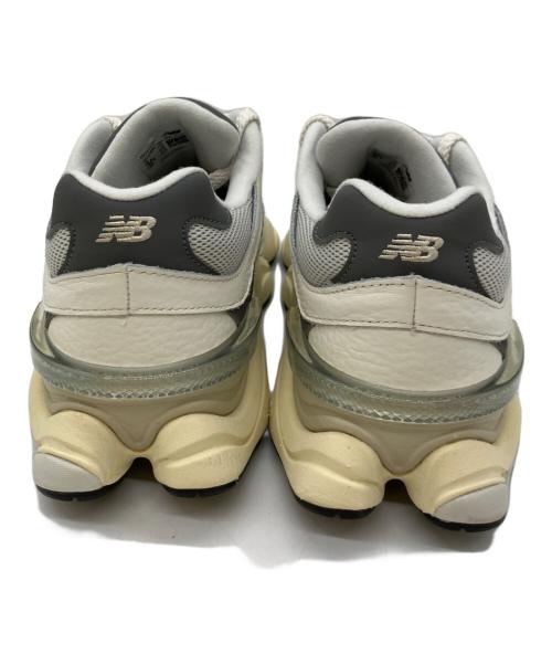 NEW BALANCE（ニューバランス）NEW BALANCE (ニューバランス) スニーカー ホワイト×グレー サイズ:24の古着・服飾アイテム