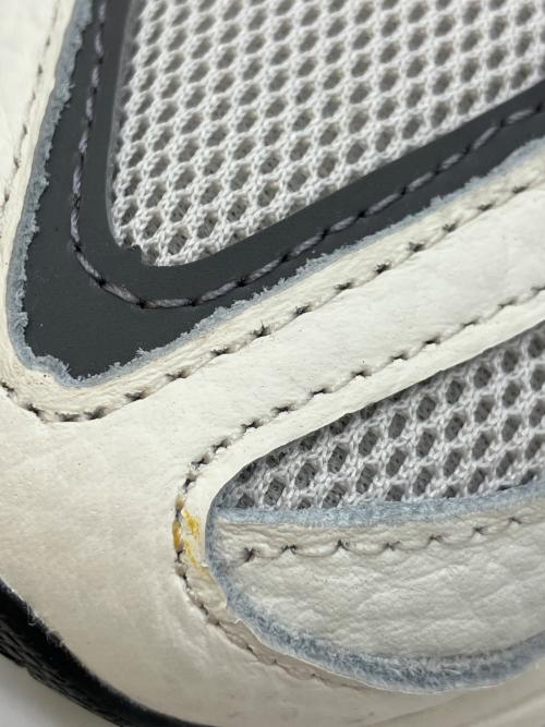 NEW BALANCE（ニューバランス）NEW BALANCE (ニューバランス) スニーカー ホワイト×グレー サイズ:24の古着・服飾アイテム