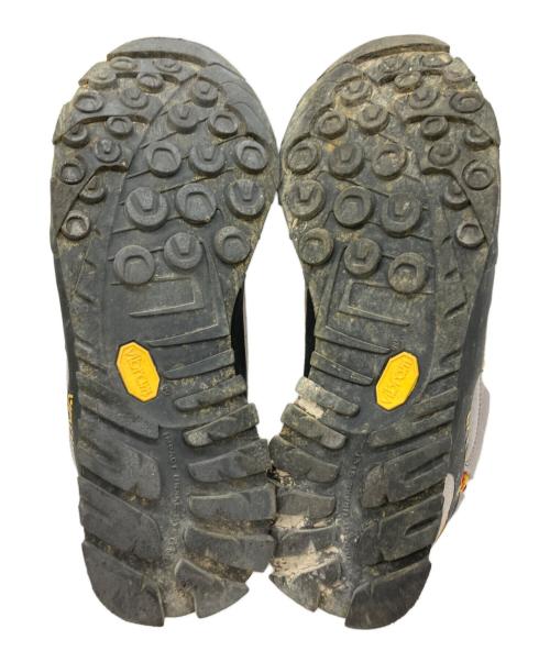 LA SPORTIVA（スポルティバ）LA SPORTIVA (スポルティバ) トレッキングシューズ グレー サイズ:UK9の古着・服飾アイテム