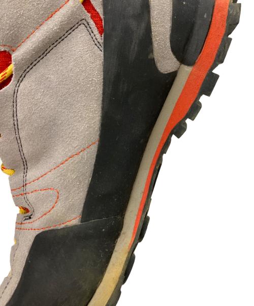 LA SPORTIVA（スポルティバ）LA SPORTIVA (スポルティバ) トレッキングシューズ グレー サイズ:UK9の古着・服飾アイテム