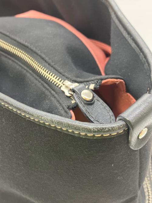 BURBERRY BLUE LABEL（バーバリー ブルー レーベル）BURBERRY BLUE LABEL (バーバリー ブルー レーベル) トートバッグ ブラックの古着・服飾アイテム