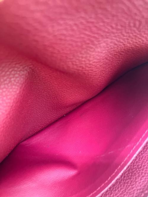 LOUIS VUITTON（ルイ ヴィトン）LOUIS VUITTON (ルイ ヴィトン) 長財布 レッドの古着・服飾アイテム