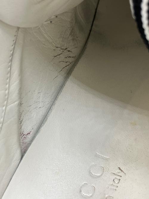 GUCCI（グッチ）GUCCI (グッチ) スニーカー ホワイト×ネイビー サイズ: 5 1/2の古着・服飾アイテム