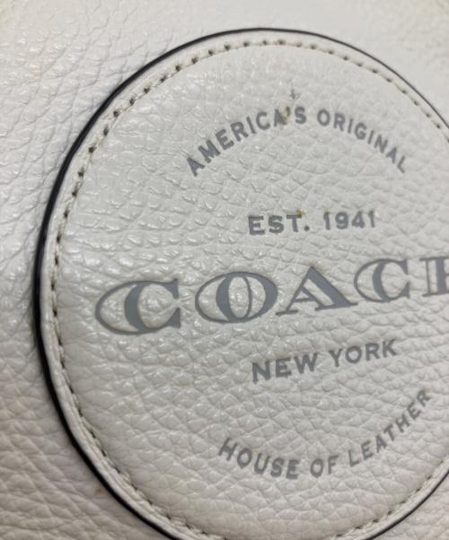 COACH（コーチ）COACH (コーチ) セミショルダーバッグ アイボリーの古着・服飾アイテム