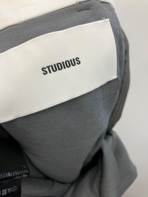 STUDIOUS（ステュディオス）STUDIOUS (ステュディオス) アシンメトリックフロントトラウザーパンツ グレー サイズ:1の古着・服飾アイテム