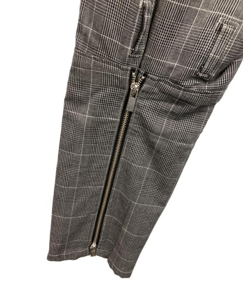 sulvam（サルバム）sulvam (サルバム) グレンチェック裾ジップボンテージスラックスパンツ グレー サイズ:Mの古着・服飾アイテム