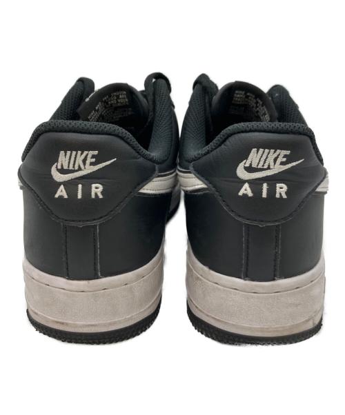 NIKE（ナイキ）NIKE (ナイキ) スニーカー ホワイト×ブラック サイズ:26の古着・服飾アイテム