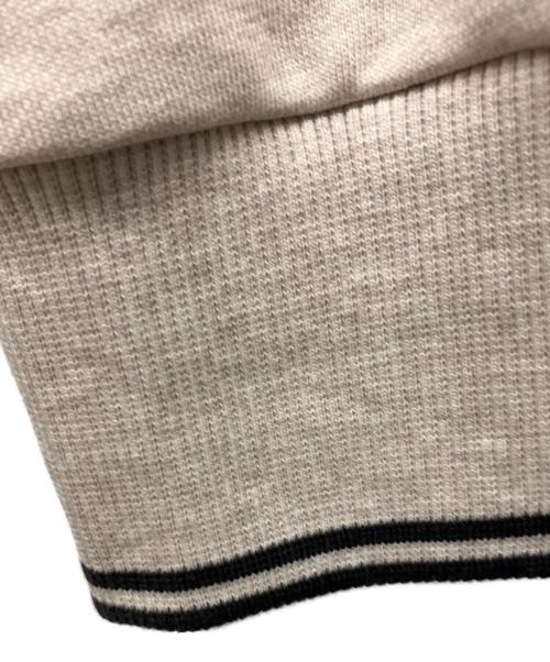 FRED PERRY（フレッドペリー）FRED PERRY (フレッドペリー) Crew Neck Sweatshirt アイボリー サイズ:Mの古着・服飾アイテム