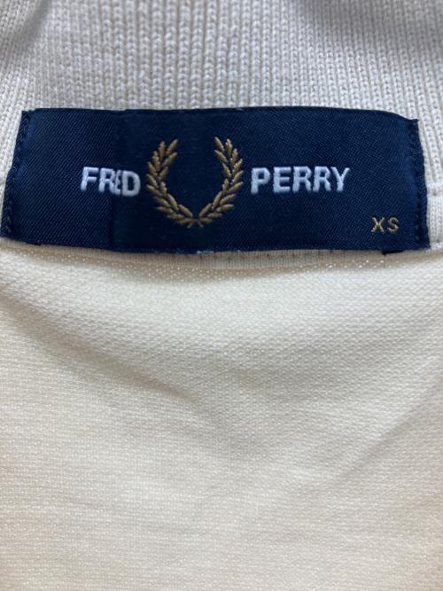FRED PERRY（フレッドペリー）FRED PERRY (フレッドペリー) ポロシャツ ベージュ サイズ:XSの古着・服飾アイテム