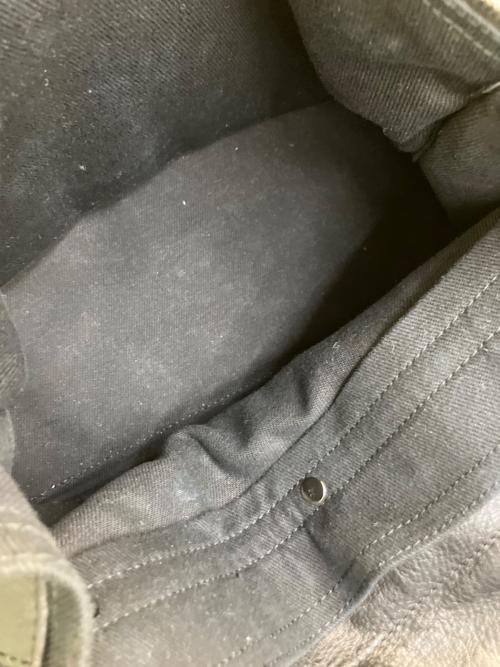 Yves Saint Laurent（イヴサンローラン）Yves Saint Laurent (イヴサンローラン) ハンドバッグ ブラックの古着・服飾アイテム