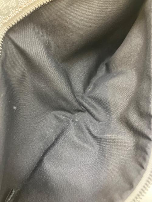 GUCCI（グッチ）GUCCI (グッチ) ウエストポーチ ライトグレーの古着・服飾アイテム