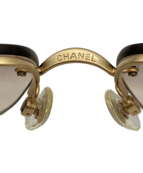 CHANEL（シャネル）CHANEL (シャネル) サングラス ゴールド サイズ:62口15の古着・服飾アイテム