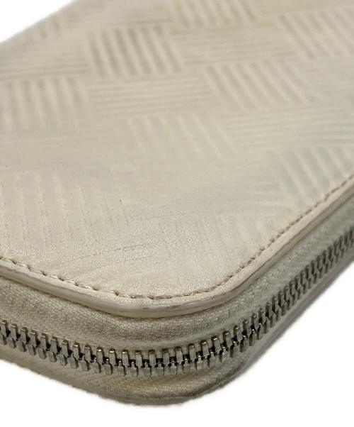 BOTTEGA VENETA（ボッテガベネタ）BOTTEGA VENETA (ボッテガベネタ) 長財布 ホワイトの古着・服飾アイテム