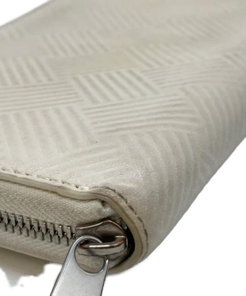 BOTTEGA VENETA（ボッテガベネタ）BOTTEGA VENETA (ボッテガベネタ) 長財布 ホワイトの古着・服飾アイテム