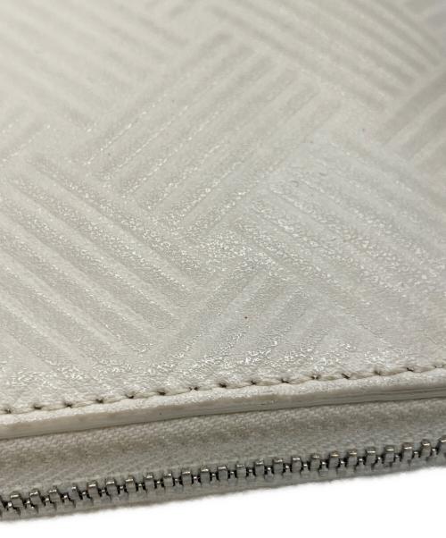 BOTTEGA VENETA（ボッテガベネタ）BOTTEGA VENETA (ボッテガベネタ) 長財布 ホワイトの古着・服飾アイテム