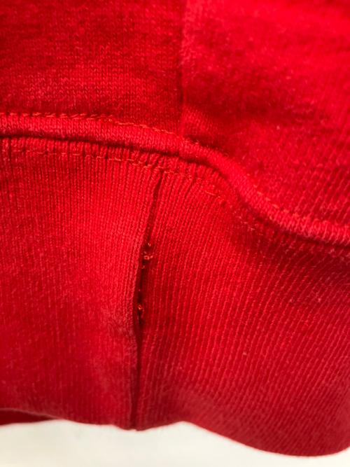 SUPREME（シュプリーム）SUPREME (シュプリーム) プルオーバーパーカー レッド サイズ:Mの古着・服飾アイテム