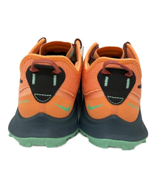 NIKE（ナイキ）NIKE (ナイキ) Air Zoom Terra Kiger 8 オレンジ×グリーン サイズ:27の古着・服飾アイテム
