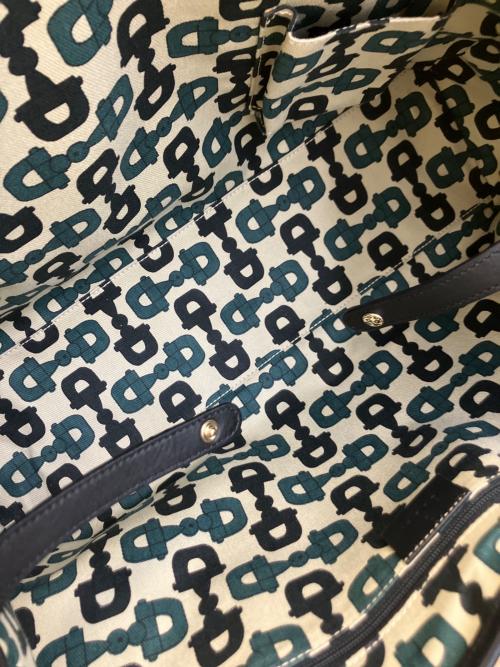 GUCCI（グッチ）GUCCI (グッチ) トートバッグ ブラックの古着・服飾アイテム