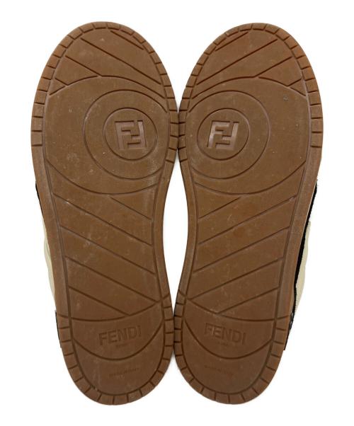 FENDI（フェンディ）FENDI (フェンディ) スニーカー ホワイト×ブラック サイズ:６の古着・服飾アイテム