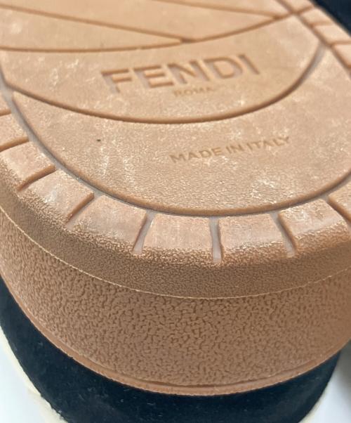 FENDI（フェンディ）FENDI (フェンディ) スニーカー ホワイト×ブラック サイズ:６の古着・服飾アイテム