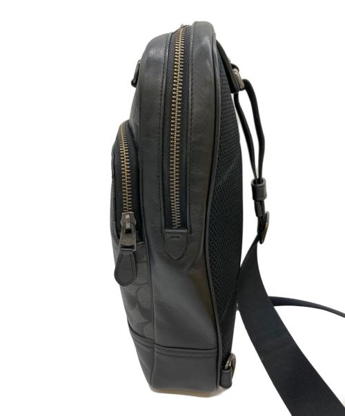 COACH（コーチ）COACH (コーチ) ボディーバッグ グレー×ブラックの古着・服飾アイテム