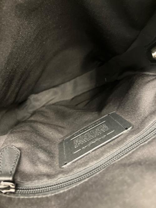 COACH（コーチ）COACH (コーチ) ボディーバッグ グレー×ブラックの古着・服飾アイテム