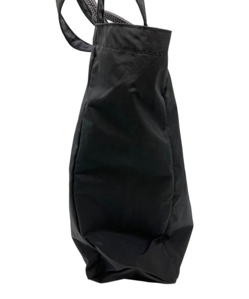 on（オン）On (オン) TOTE PACK ブラックの古着・服飾アイテム