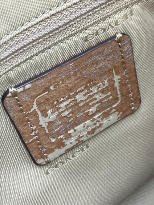 COACH（コーチ）COACH (コーチ) ショルダーバッグ ベージュの古着・服飾アイテム