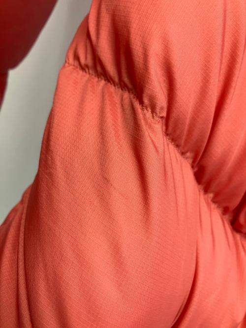 THE NORTH FACE（ザ ノース フェイス）THE NORTH FACE (ザ ノース フェイス) ダウンジャケット ブラック×ピンク サイズ:Lの古着・服飾アイテム