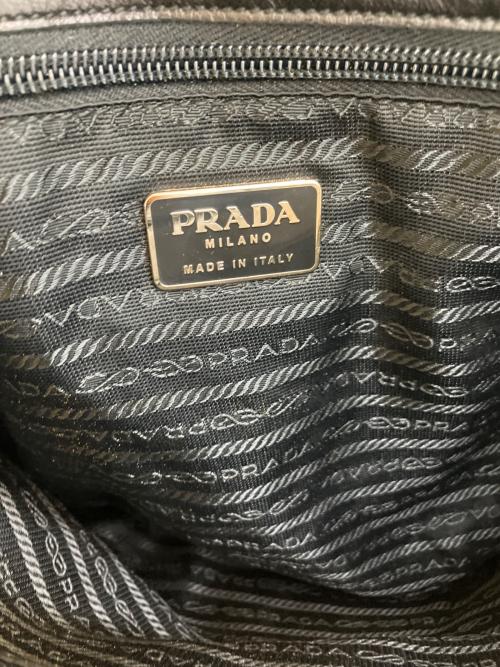 PRADA（プラダ）PRADA (プラダ) ナイロンハンドバッグ ブラックの古着・服飾アイテム