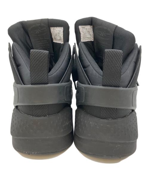 Onitsuka Tiger（オニツカタイガー）Onitsuka Tiger (オニツカタイガー) BIG LOGO TRAINER PUFFED ブラック サイズ:US4の古着・服飾アイテム