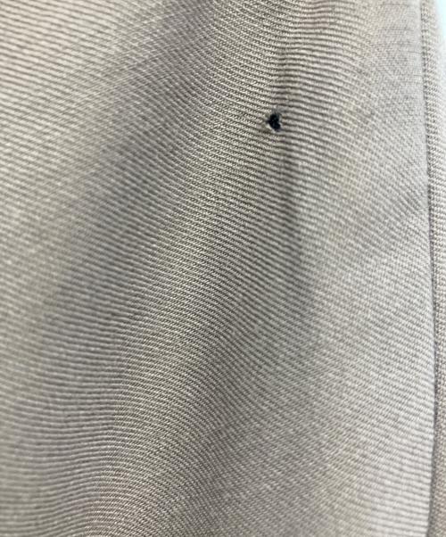 ISSEY MIYAKE FETE（イッセイミヤケフェット）ISSEY MIYAKE FETE (イッセイミヤケフェット) スカート グレー サイズ:2の古着・服飾アイテム