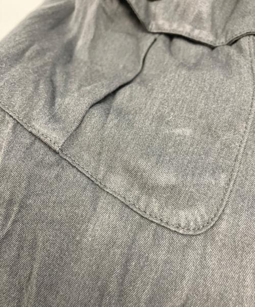 ISSEY MIYAKE（イッセイミヤケ）ISSEY MIYAKE (イッセイミヤケ) ベスト グレー サイズ:Lの古着・服飾アイテム