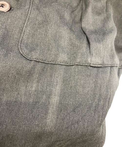 ISSEY MIYAKE（イッセイミヤケ）ISSEY MIYAKE (イッセイミヤケ) ベスト グレー サイズ:Lの古着・服飾アイテム