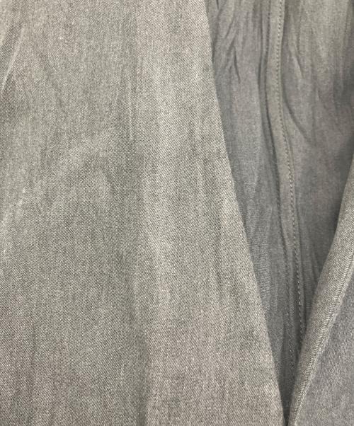 ISSEY MIYAKE（イッセイミヤケ）ISSEY MIYAKE (イッセイミヤケ) ベスト グレー サイズ:Lの古着・服飾アイテム