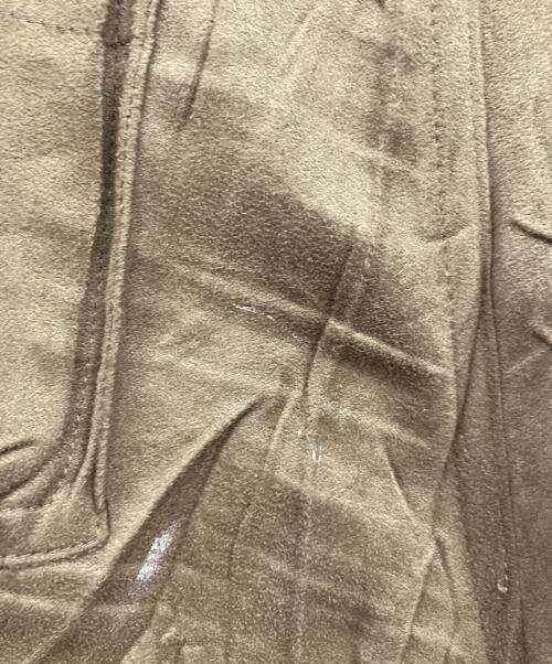 ISSEY MIYAKE（イッセイミヤケ）ISSEY MIYAKE (イッセイミヤケ) スウェードタッチシワ加工スタッズパンツ ブラウン サイズ:Sの古着・服飾アイテム