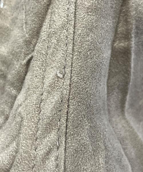 ISSEY MIYAKE（イッセイミヤケ）ISSEY MIYAKE (イッセイミヤケ) スウェードタッチシワ加工スタッズパンツ ブラウン サイズ:Sの古着・服飾アイテム