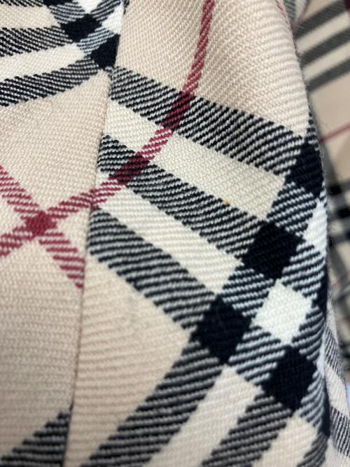 BURBERRY BLUE LABEL（バーバリー ブルー レーベル）BURBERRY BLUE LABEL (バーバリー ブルー レーベル) スカート ベージュ サイズ:38の古着・服飾アイテム
