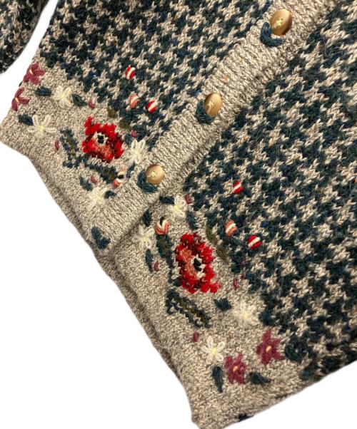 L.L.Bean（エルエルビーン）L.L.Bean (エルエルビーン) ニットカーディガン ベージュ×グリーン サイズ:Sの古着・服飾アイテム