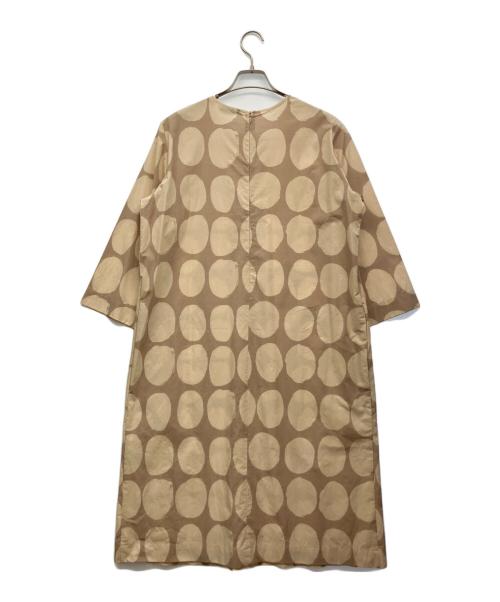 marimekko（マリメッコ）marimekko (マリメッコ) 長袖ワンピース ベージュ サイズ:40の古着・服飾アイテム