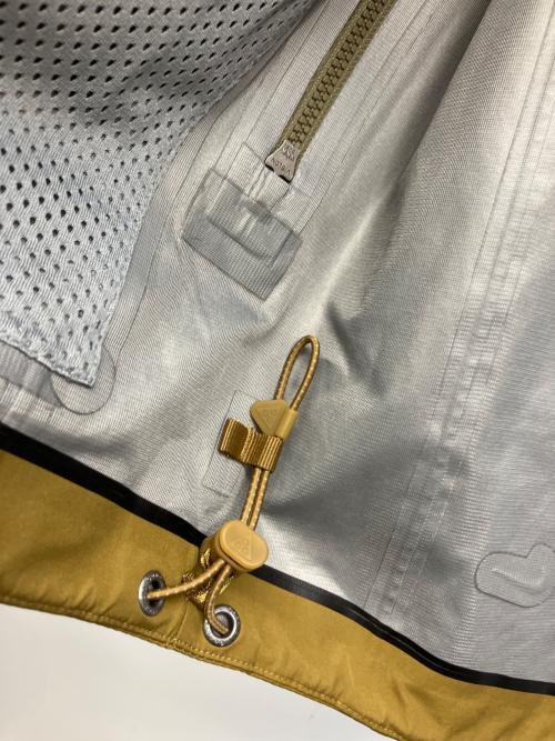 NIKE ACG（ナイキエーシージー）NIKE ACG (ナイキエーシージー) マウンテンパーカー ブラウン サイズ:Sの古着・服飾アイテム